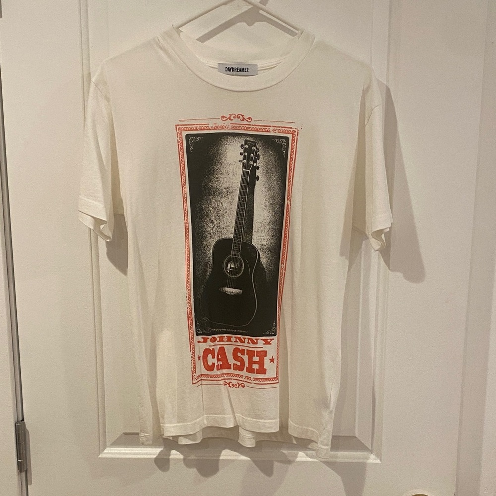 Evereve Ivory Johnny Cash Graphic Concert Festival Tee Momcore